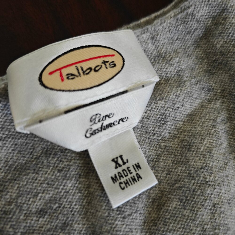 100 percent cashmere Talbots soft grey V-neck XL